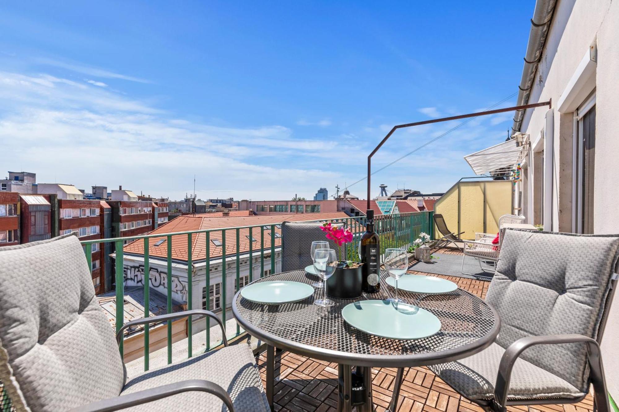 Heart Of The City Center 2 Rooms By Zazi Bratislava Extérieur photo